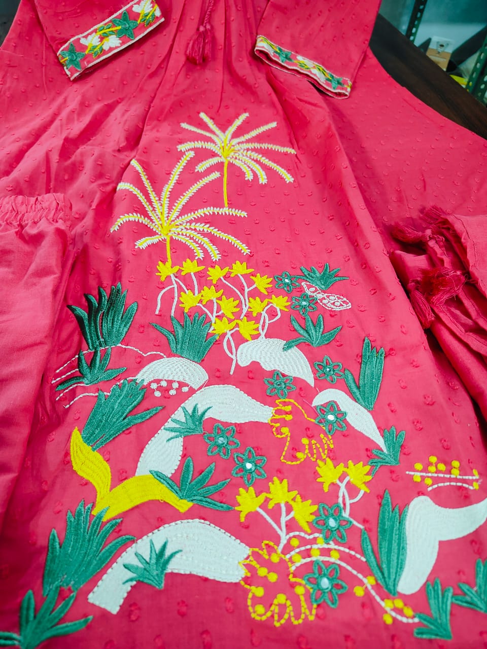 Women Attractive Embroidred Cotton Pink Kurta With Pant and Dupatta