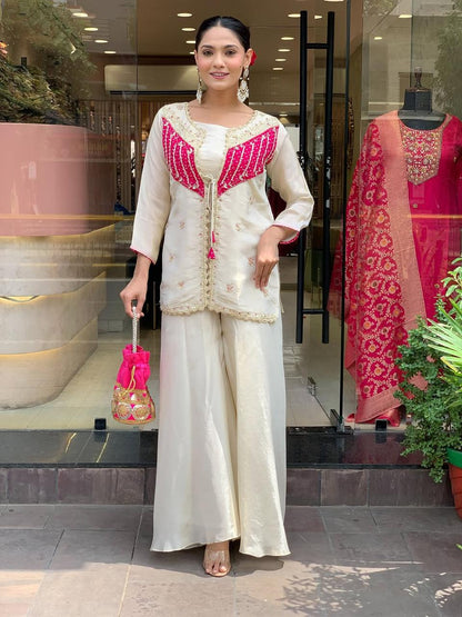 Women Trendy Embroidred Chinon Silk White Kurta With Pant