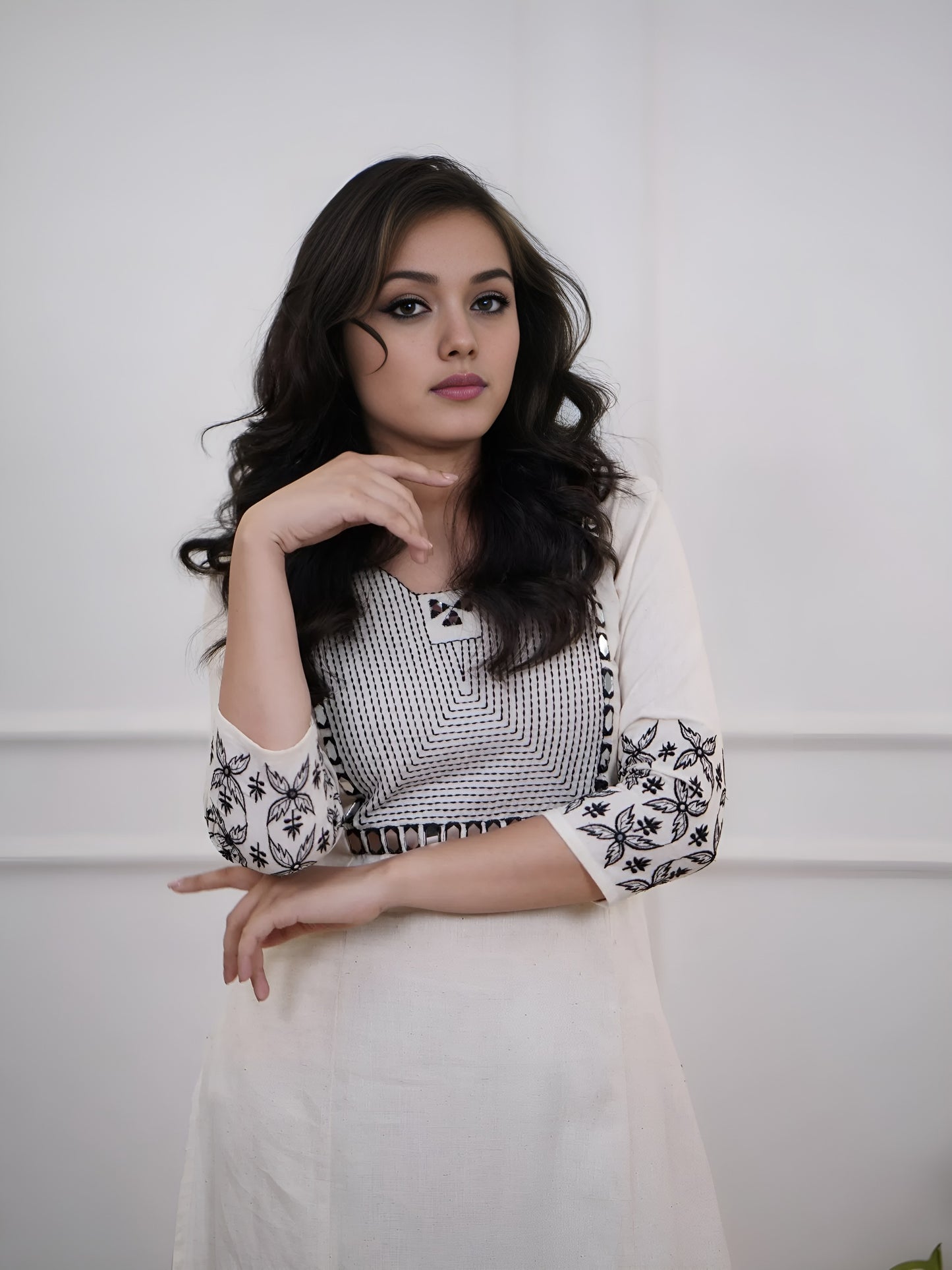 Off White Embroidery Cotton Kurta And Pant Set For Women