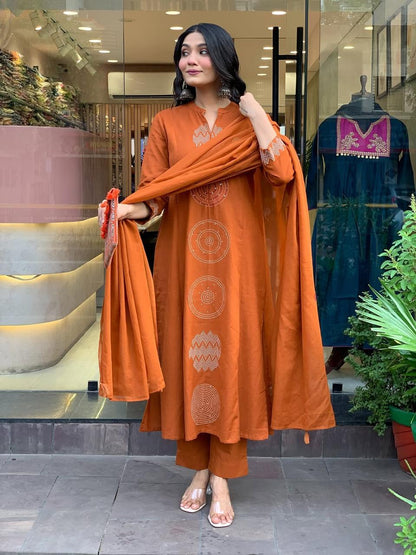 Rust Orange printed Cotton Suit Set With Dupatta For Women